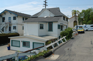 23 W Mission St Apartamentos