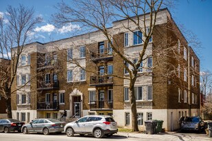 3485 Van Horne Av in Montréal, QC - Building Photo