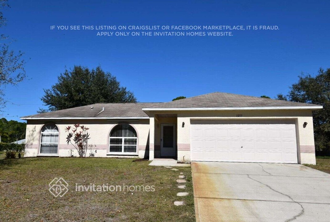 1219 Waterway St SW in Palm Bay, FL - Building Photo