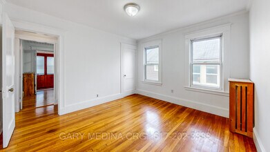 237 Corey Rd, Unit 2 in Boston, MA - Building Photo - Building Photo