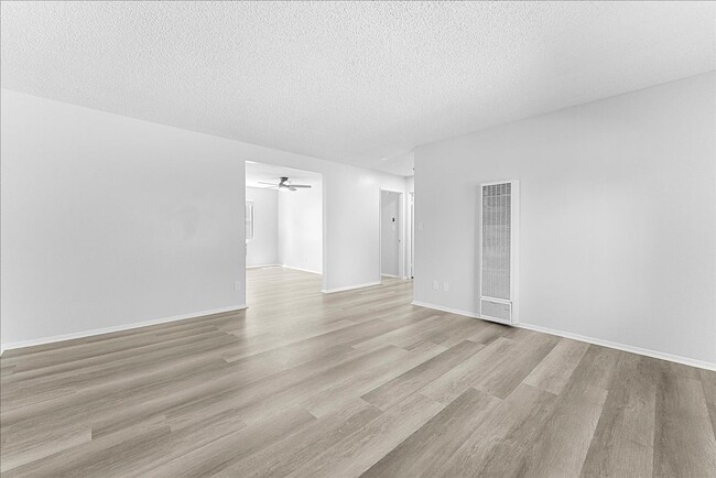 property at 2919 Baldwin St