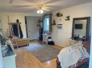 145 Mell St, Unit F in Athens, GA - Foto de edificio - Building Photo