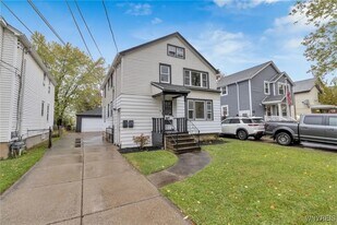 240 Callodine Ave in Eggertsville, NY - Building Photo