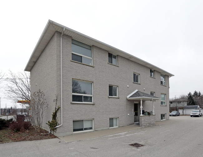 139 Speedvale Ave in Guelph, ON - Building Photo - Primary Photo