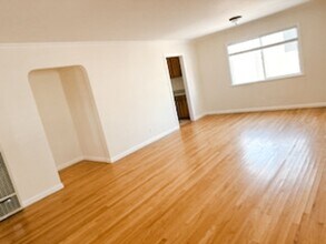 18351 Redwood Rd in Castro Valley, CA - Building Photo - Building Photo