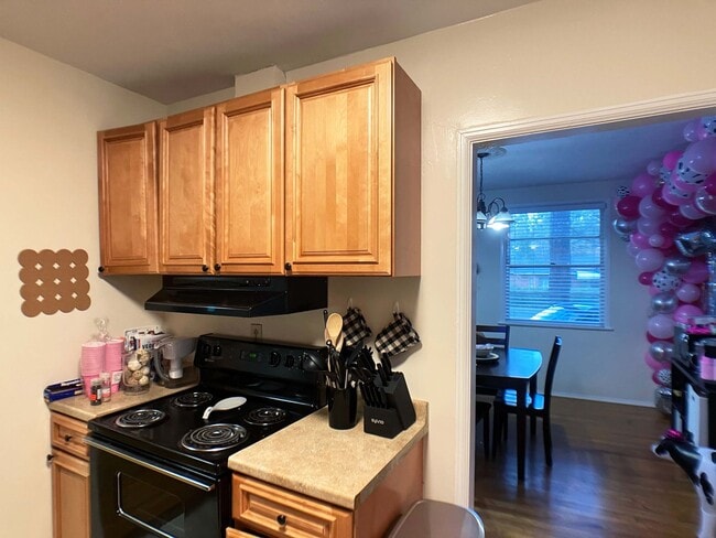 1607 NW 8th Ave in Gainesville, FL - Building Photo - Building Photo