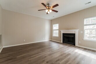7882 Rainey Dr in Nashville, TN - Building Photo - Building Photo