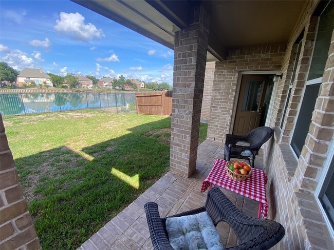 property at 2302 Waterford Park St