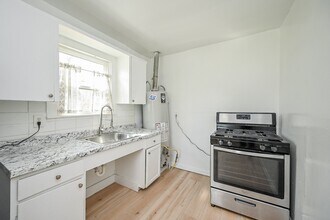 2713 Gregg St in Houston, TX - Building Photo - Building Photo