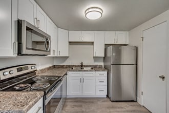 2103 E 3300 S in Salt Lake City, UT - Building Photo - Building Photo
