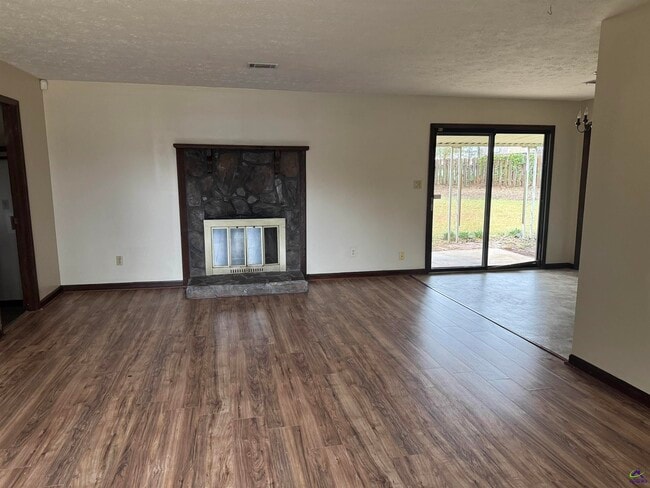 108 Renoir Ln in Warner Robins, GA - Building Photo - Building Photo