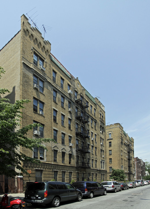 612 Argyle Rd in Brooklyn, NY - Building Photo