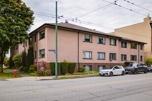 2105 47th Av W in Vancouver, BC - Building Photo
