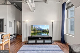 511 N Broad St in Philadelphia, PA - Building Photo - Building Photo