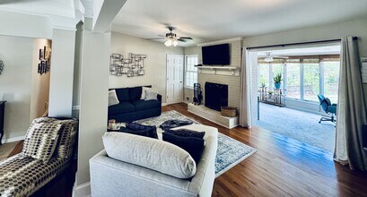 2640 Varner Dr NE in Atlanta, GA - Building Photo - Building Photo