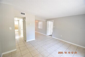9496 84th St in Seminole, FL - Building Photo - Building Photo