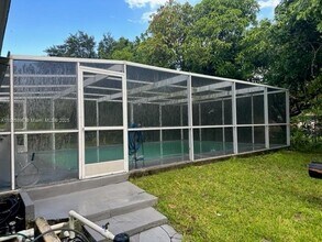 1410 NW 123rd St in North Miami, FL - Building Photo - Building Photo