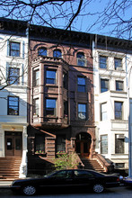 110 W 80th St in New York, NY - Building Photo - Building Photo