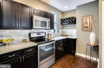 1865 Frankford Ave in Philadelphia, PA - Building Photo - Building Photo