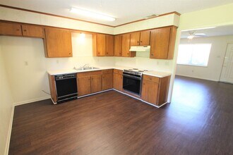 12381 Cimmarron Dr in Tyler, TX - Building Photo - Building Photo