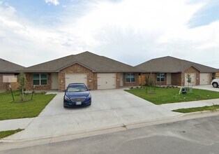 2420 Duntov Dr in Temple, TX - Building Photo - Building Photo