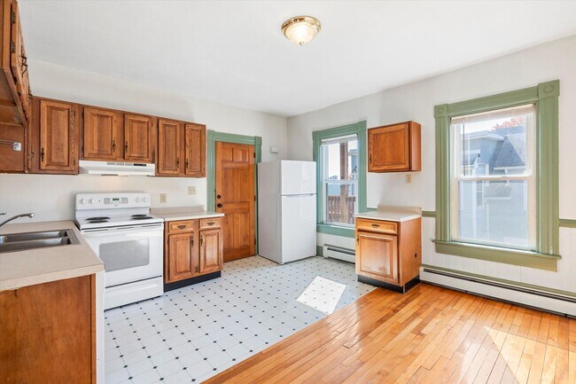 74 Dartmouth St in Manchester, NH - Building Photo - Building Photo