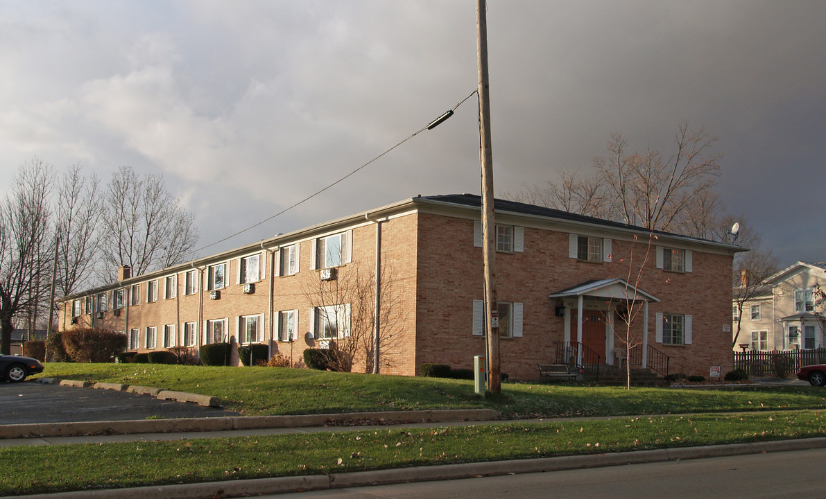 432 Eureka St in Ripon, WI - Foto de edificio