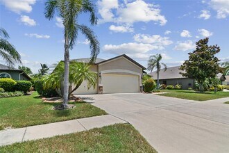 5303 Moon Shell Dr in Apollo Beach, FL - Building Photo - Building Photo