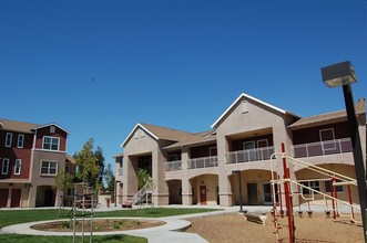 Mutual Housing at Lemon Hill in Sacramento, CA - Building Photo - Building Photo