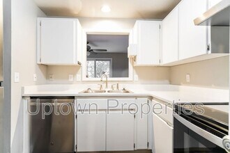 6133 SE Frances St in Hillsboro, OR - Building Photo - Building Photo