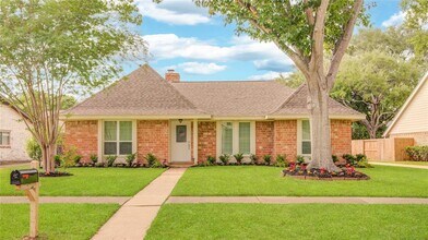2706 Williams Grant in Sugar Land, TX - Building Photo - Building Photo