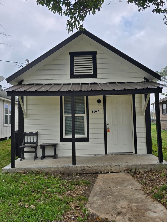 property at 310 E Defee Ave