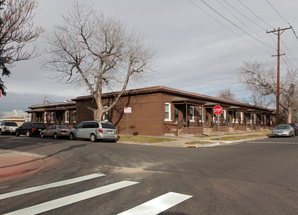 Ash Apartments in Denver, CO - Building Photo