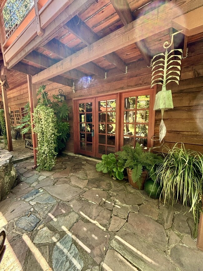 15398 N Bloomfield Rd in Nevada City, CA - Building Photo - Building Photo