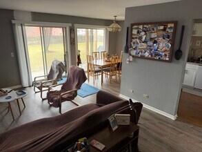 1201 Williams Port Dr in Westmont, IL - Building Photo - Building Photo