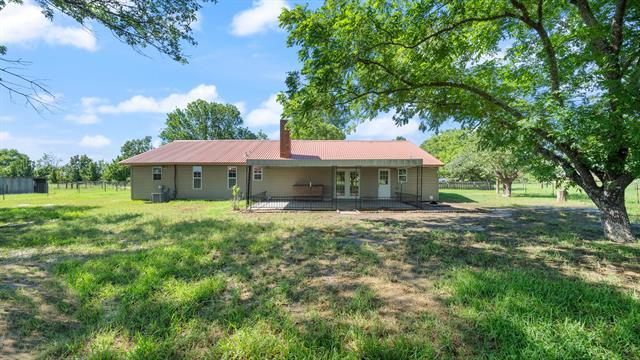 12010 Co Rd 2138 in Kemp, TX - Building Photo - Building Photo