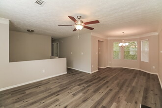 4919 Windsor Downs Dr in Decatur, GA - Building Photo - Building Photo