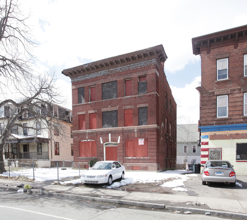 353 Wethersfield Ave in Hartford, CT - Building Photo
