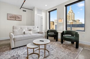 400 S Main St, Unit SI ID1322466P in Tulsa, OK - Building Photo