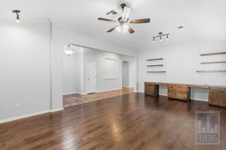 420 Torrington Dr in Austin, TX - Building Photo - Building Photo