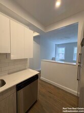 19 Queensberry St in Boston, MA - Building Photo - Building Photo
