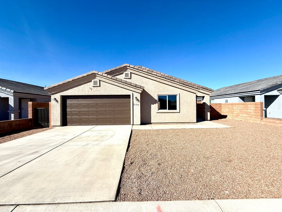 776 Vista Grande Dr in Kingman, AZ - Building Photo