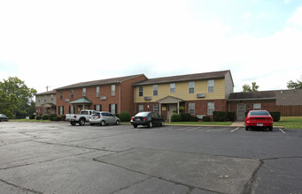 Stone Creek Apartments I & II in New Albany, IN - Foto de edificio - Building Photo