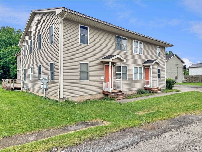 20 Orchard St in Geneseo, NY - Building Photo - Building Photo