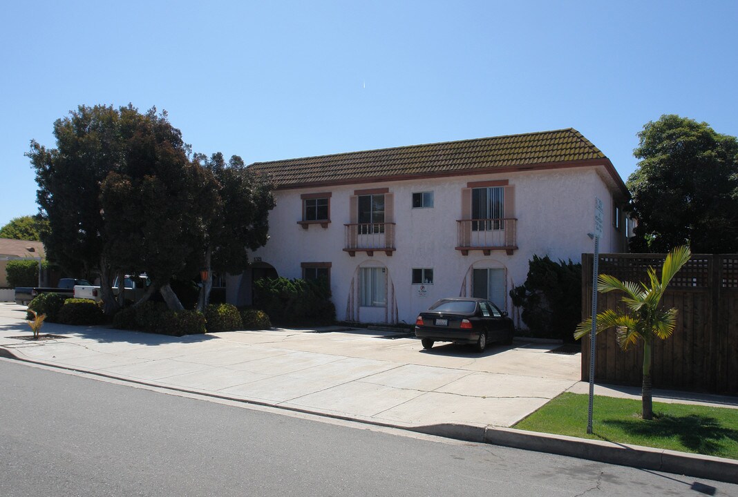 1321 Oliver Ave in San Diego, CA - Building Photo