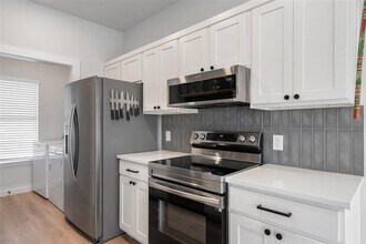 3413 Blumie St in Austin, TX - Building Photo - Building Photo