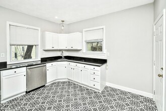 109 Walnut St in Somerville, MA - Building Photo - Building Photo