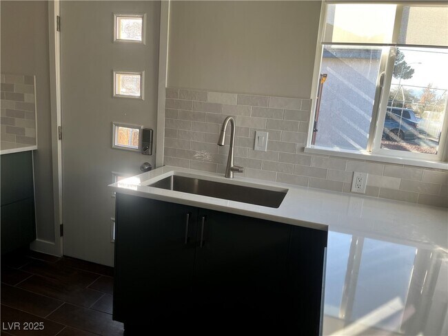 property at 1324 Francis Ave