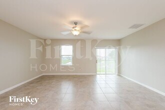 10501 Fairy Moss Ln in Riverview, FL - Building Photo - Building Photo