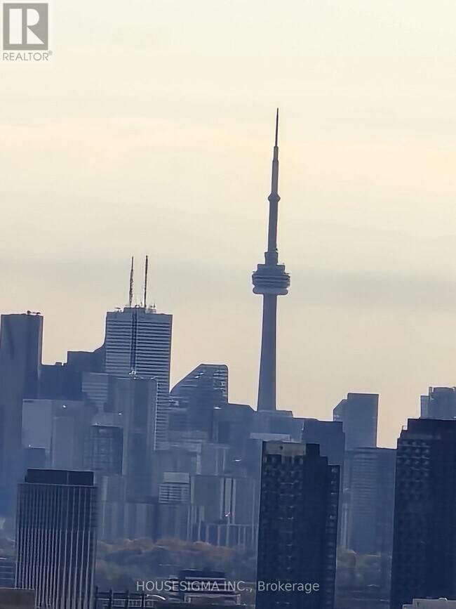 3260 Sheppard Ave E in Toronto, ON - Building Photo - Building Photo